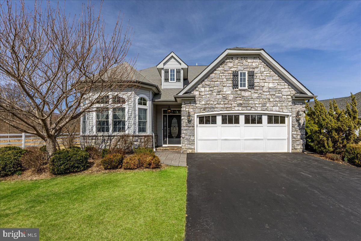 Murano Dr, Princeton Junction, NJ 08550
