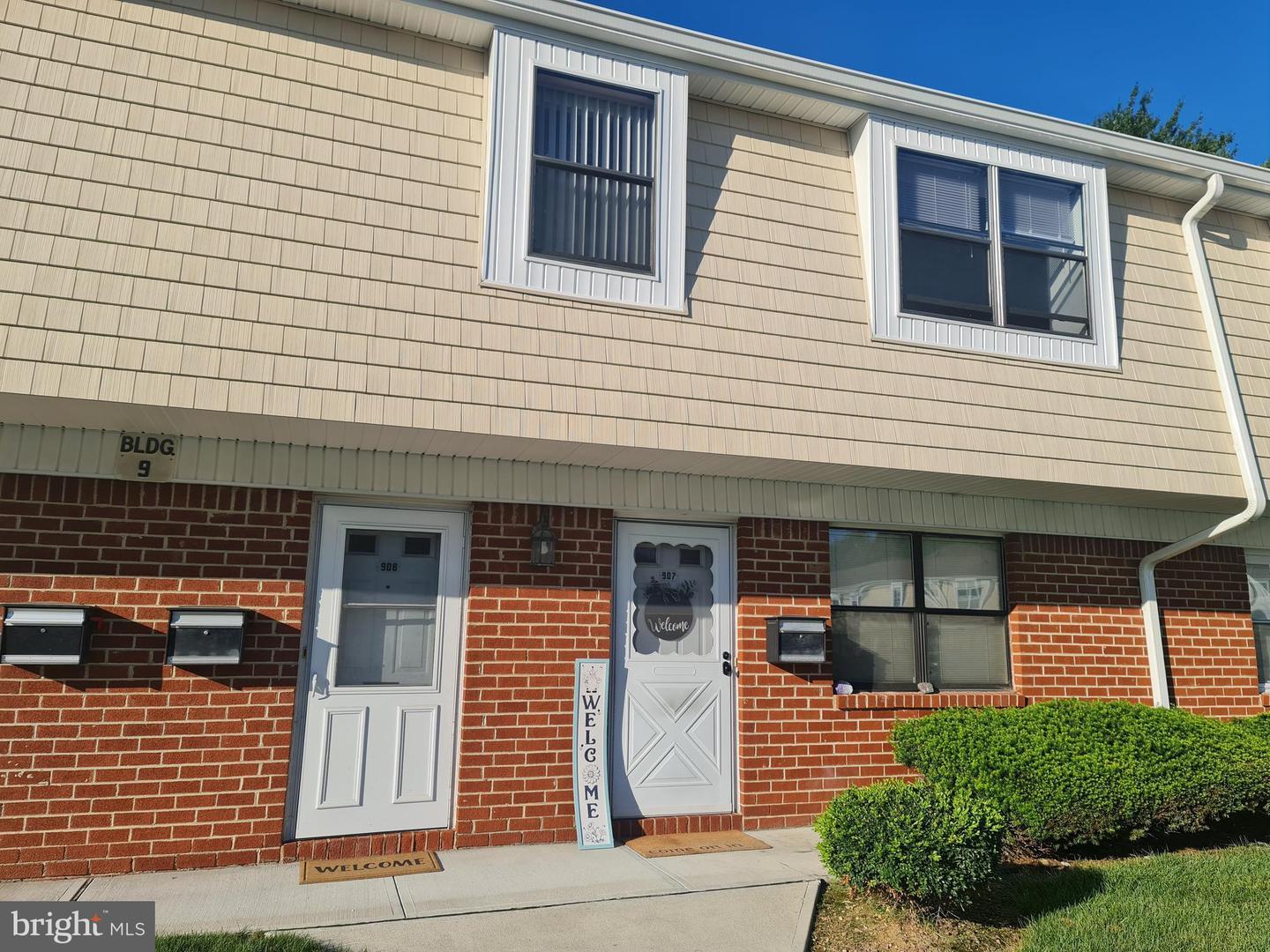 Silver Ct, Hamilton Square, NJ 08690