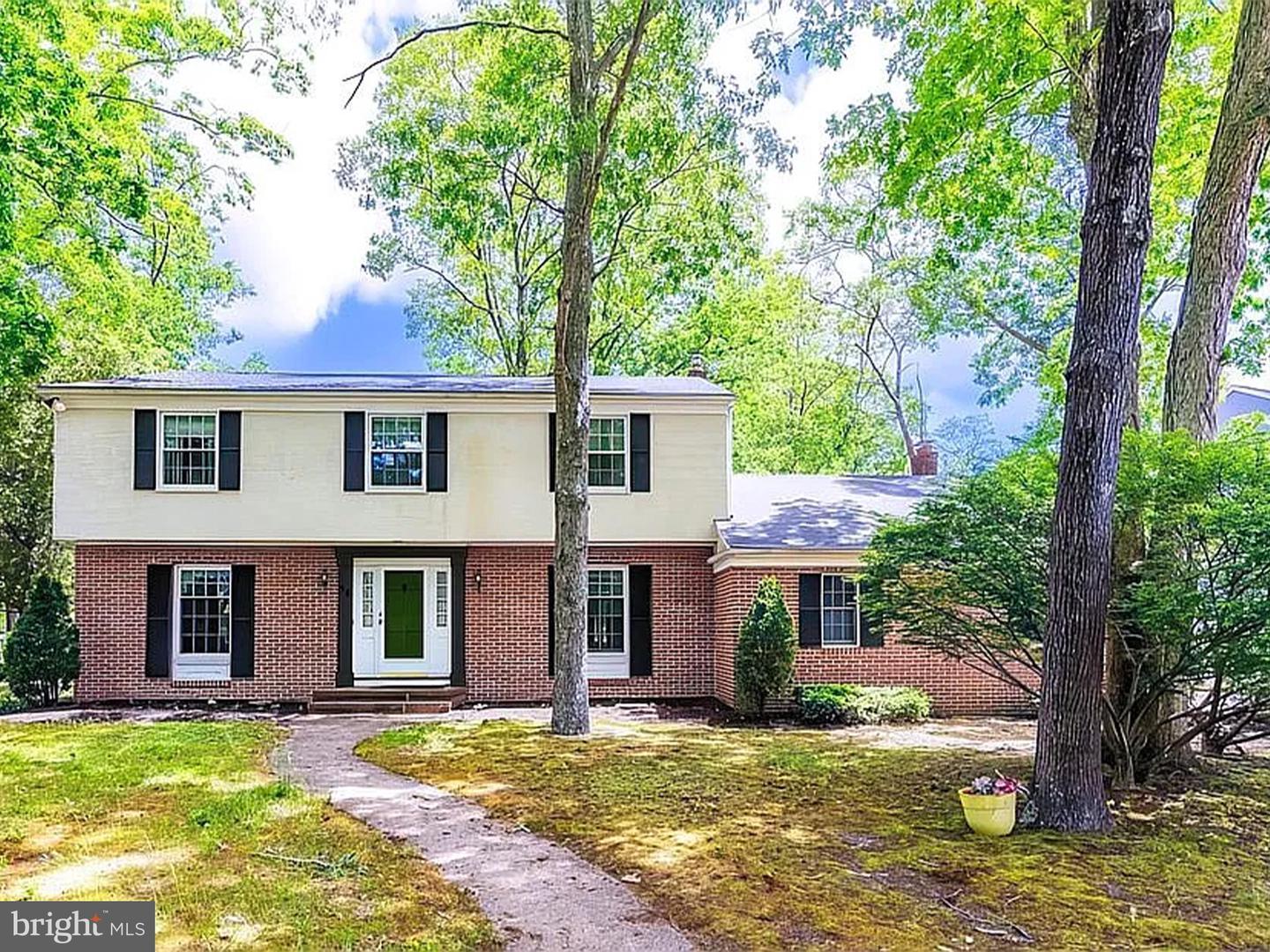 Cornell Dr, Manahawkin, NJ 08050