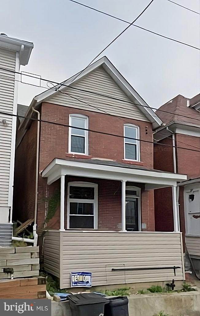 W 8th Ave, Tarentum, PA 15084