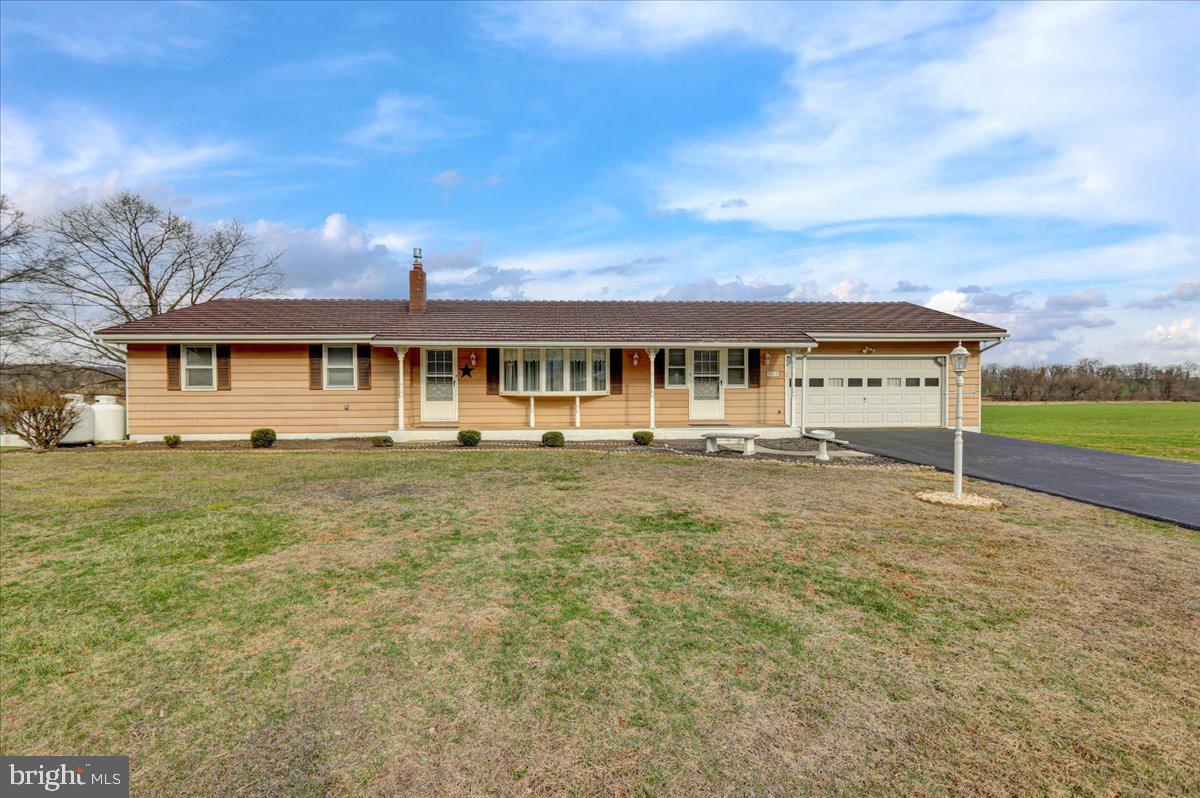 Longswamp Rd, Mertztown, PA 19539