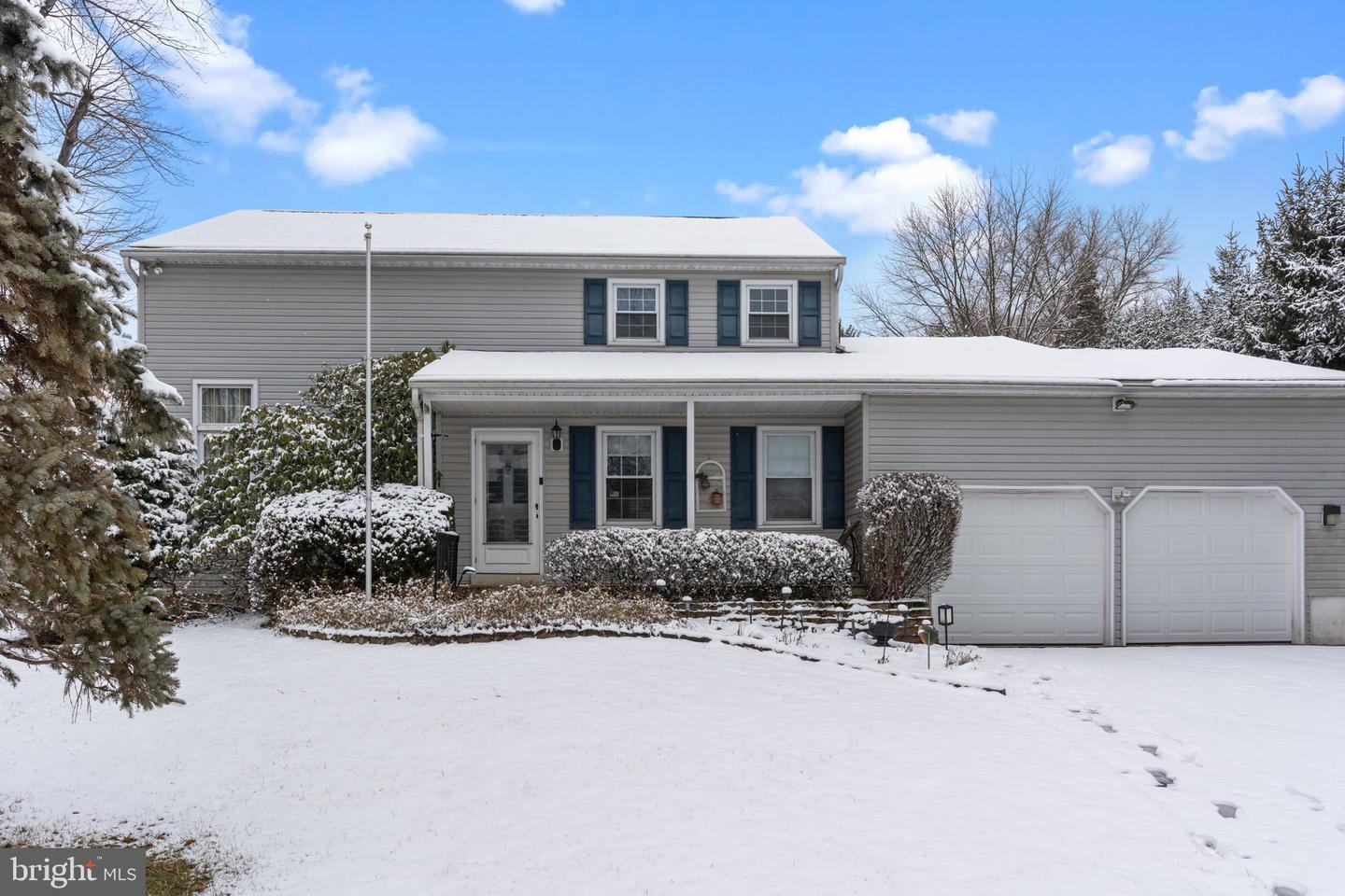 Dogwood Dr, Southampton, PA 18966