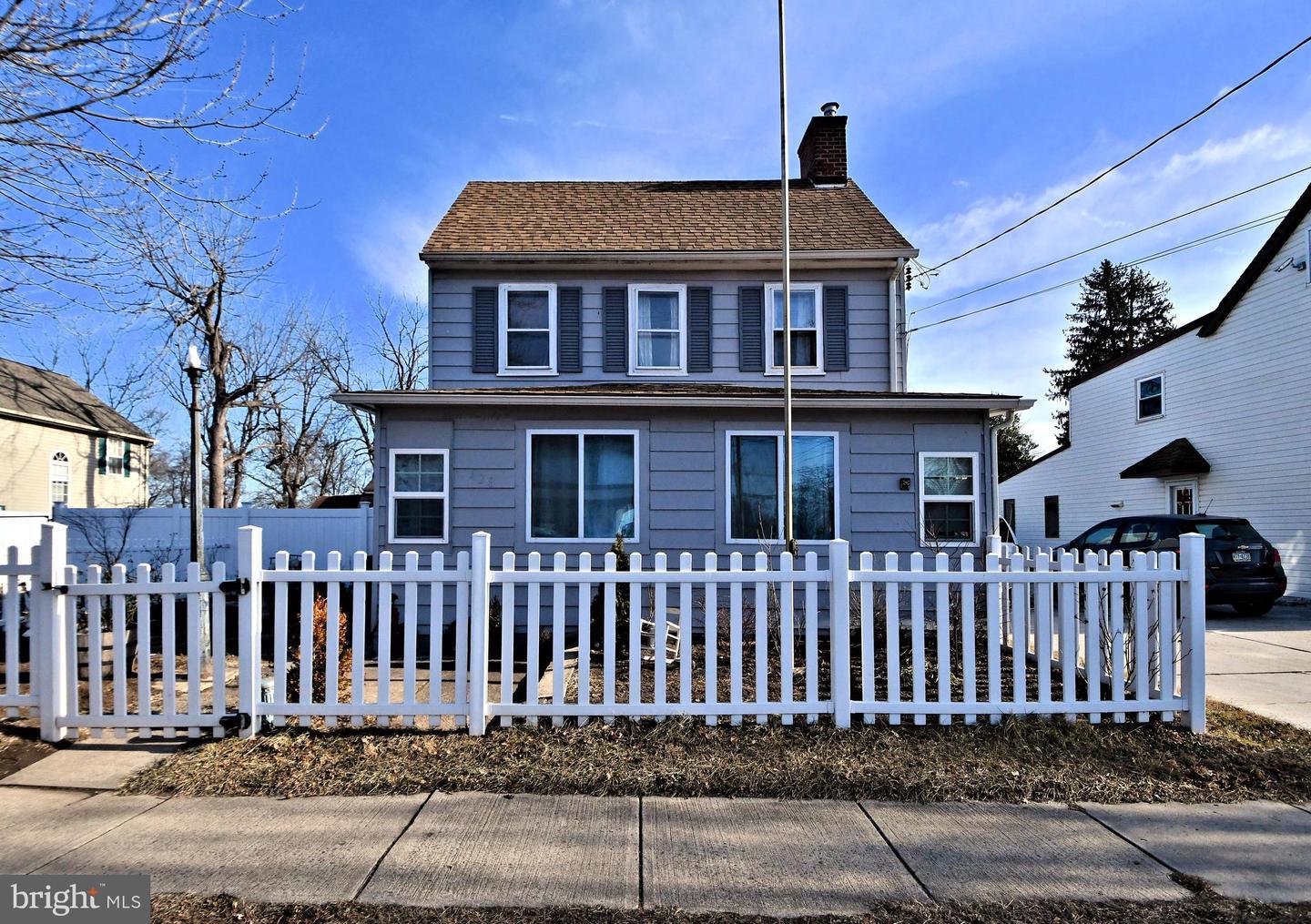 Main St, Tullytown, PA 19007