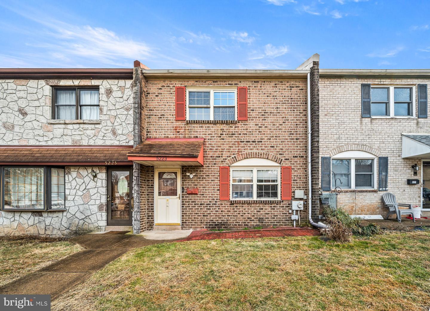 Leeward Rd, Bensalem, PA 19020