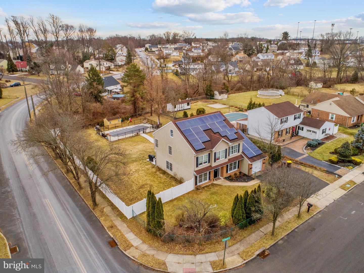 Fredonia Pl, Bensalem, PA 19020