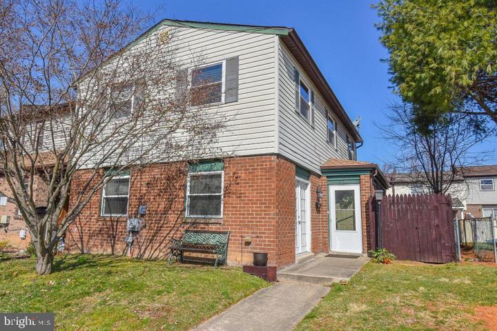 Hollybrooke Dr, Langhorne, PA 19047