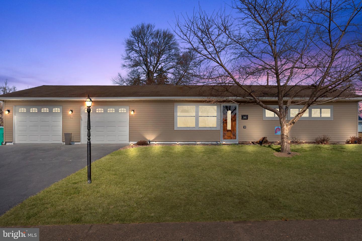 Old Pond Rd, Levittown, PA 19057