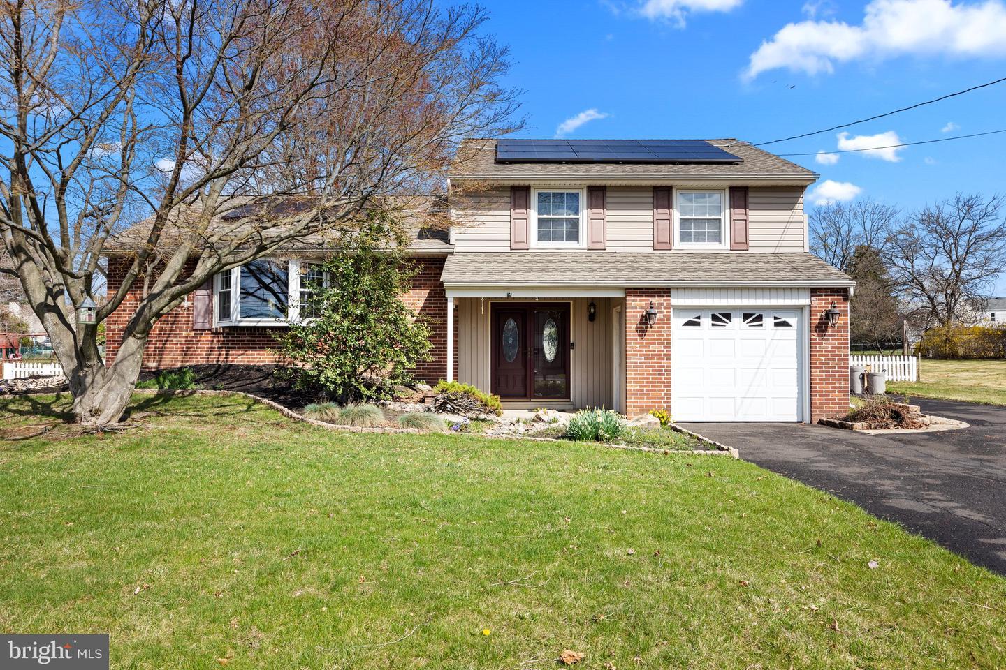 Deerpath Rd, Southampton, PA 18966
