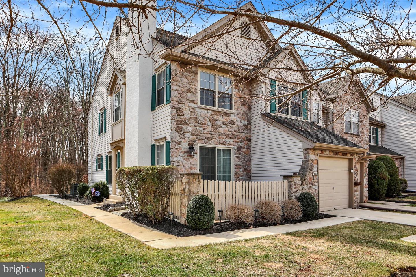 Rosewood Dr, Doylestown, PA 18902
