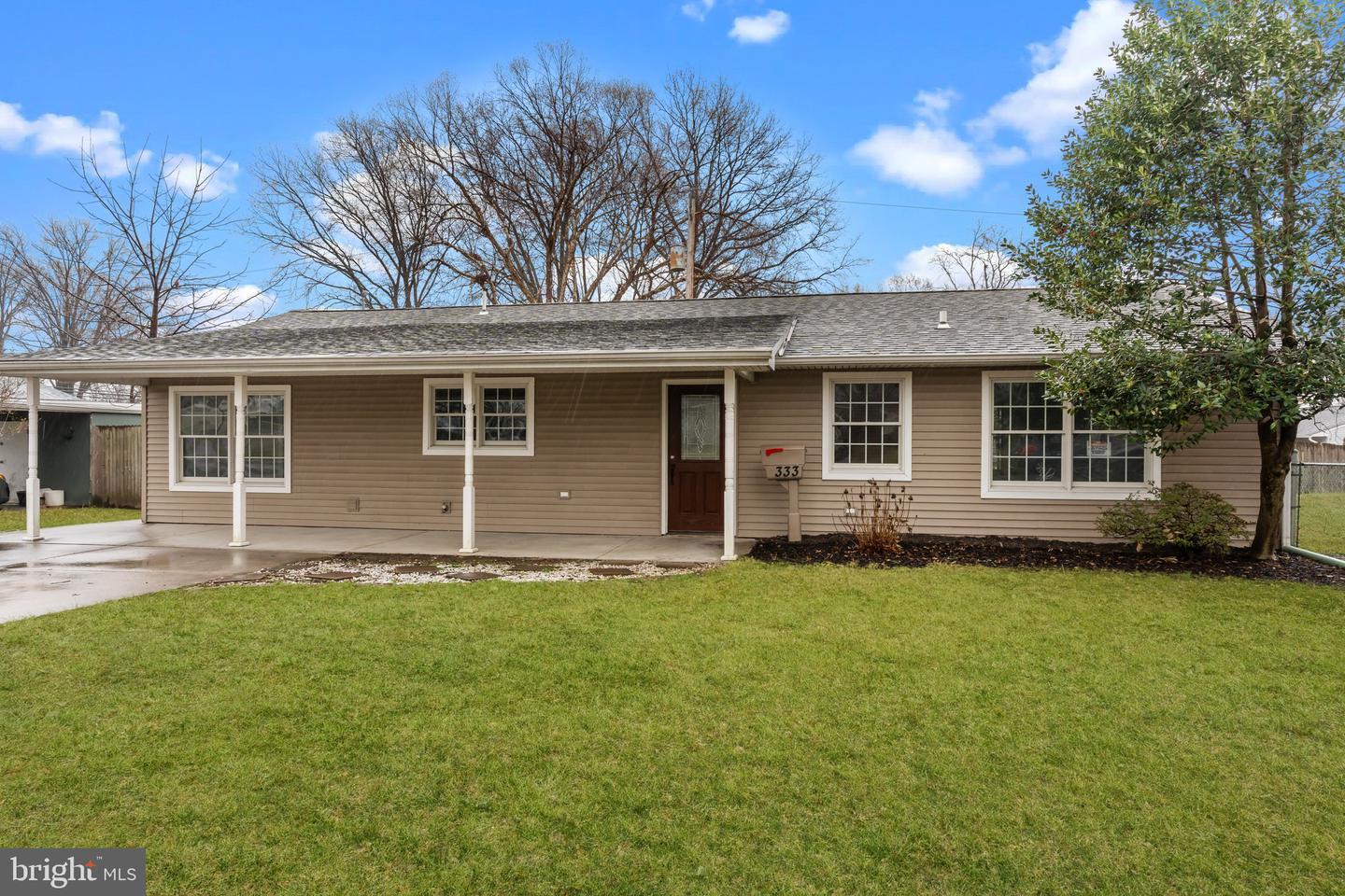 Thornridge Dr, Levittown, PA 19054