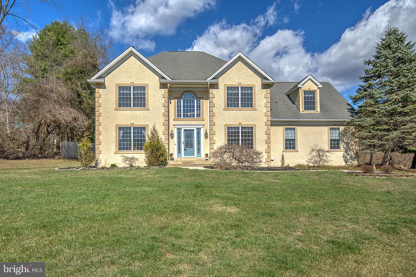 Cobblestone Ct, Doylestown, PA 18902