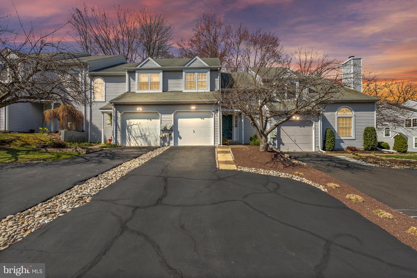 Leon Cir, Feasterville Trevose, PA 19053