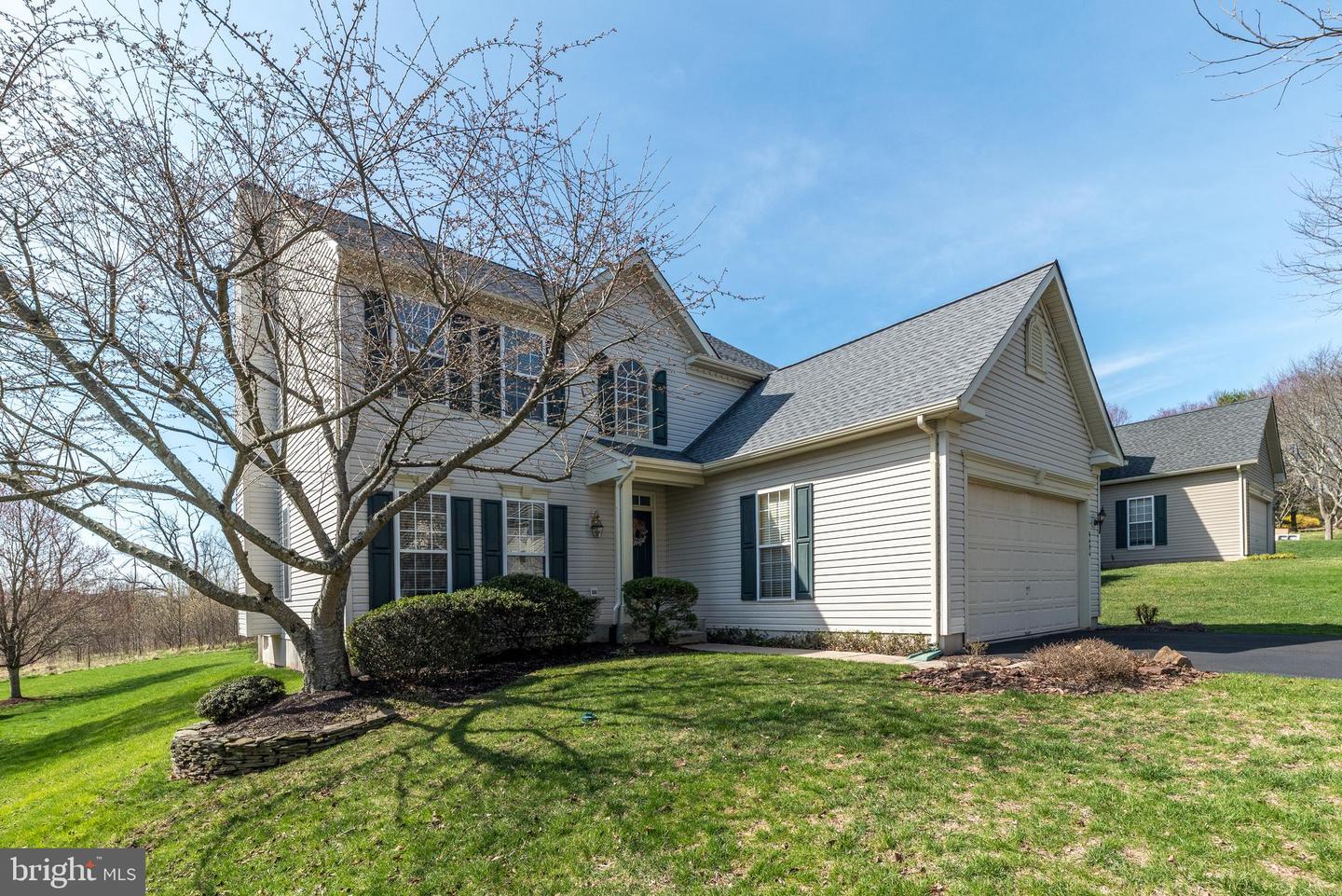 Summer Meadow Dr, Doylestown, PA 18902