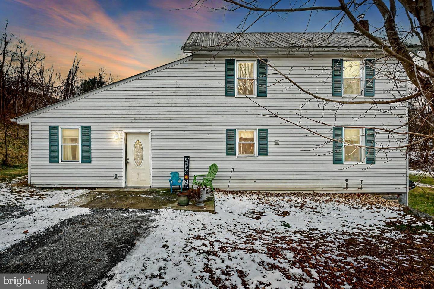 Locust Ln, Mechanicsburg, PA 17050