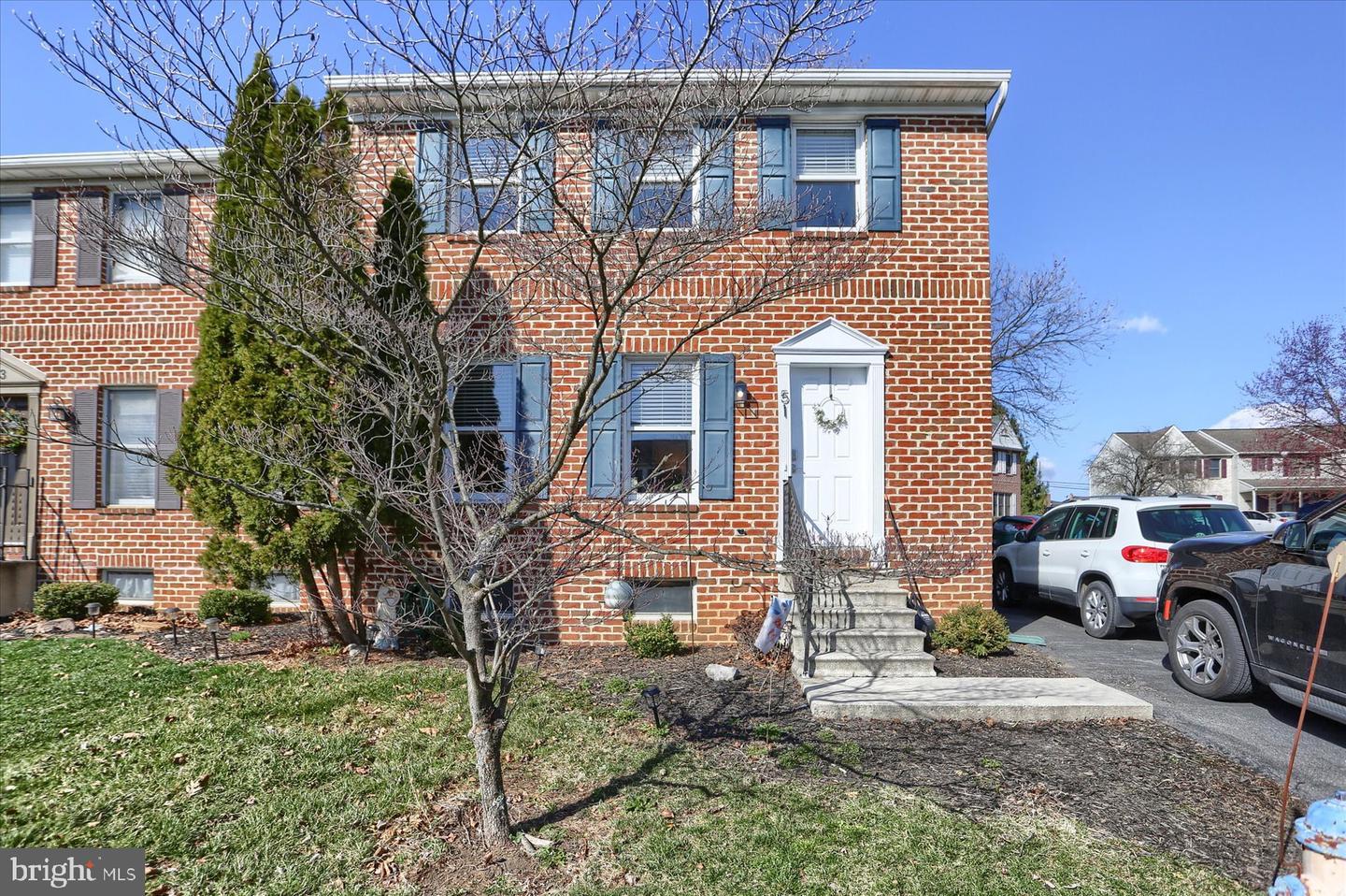 Brian Dr, Carlisle, PA 17015
