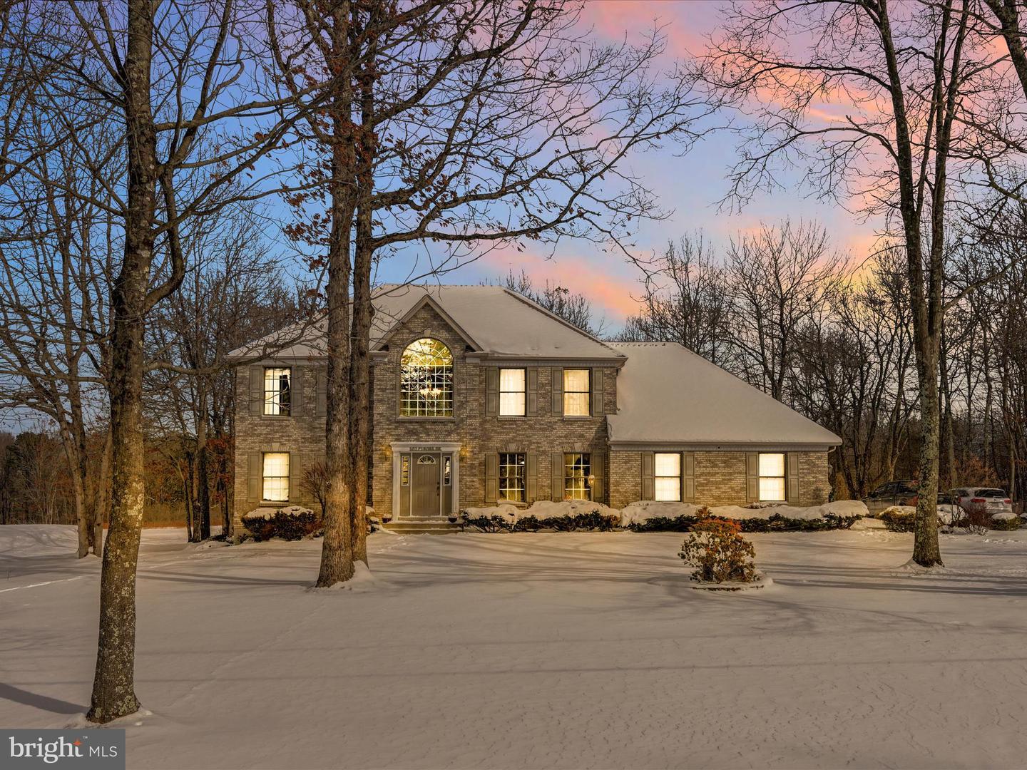 Pinoak Dr, Jim Thorpe, PA 18229
