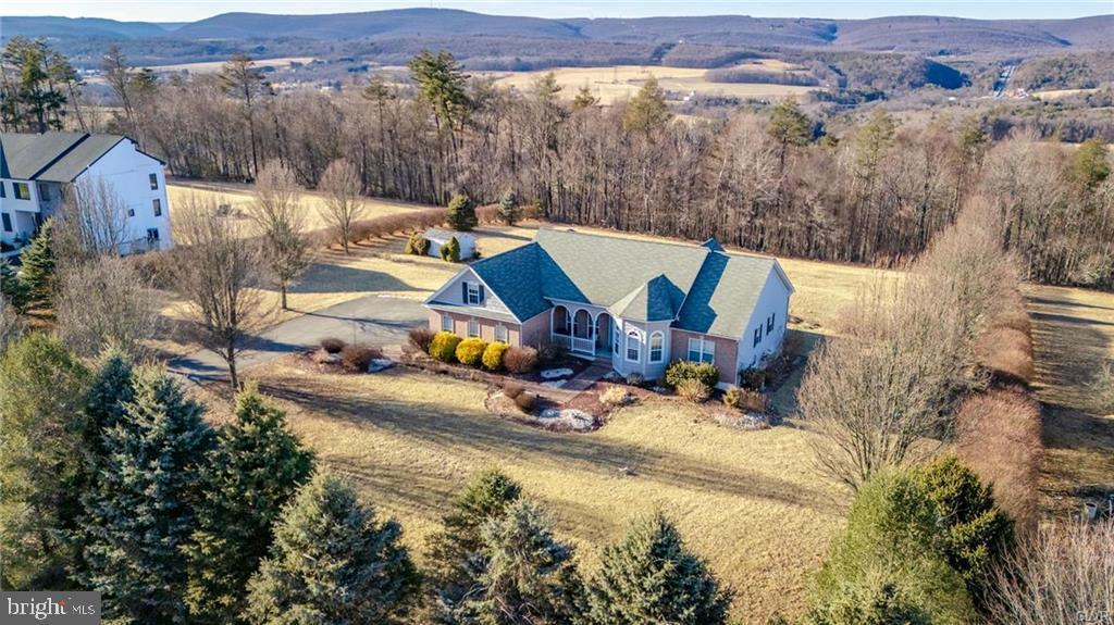 Snyder Dr, Lehighton, PA 18235