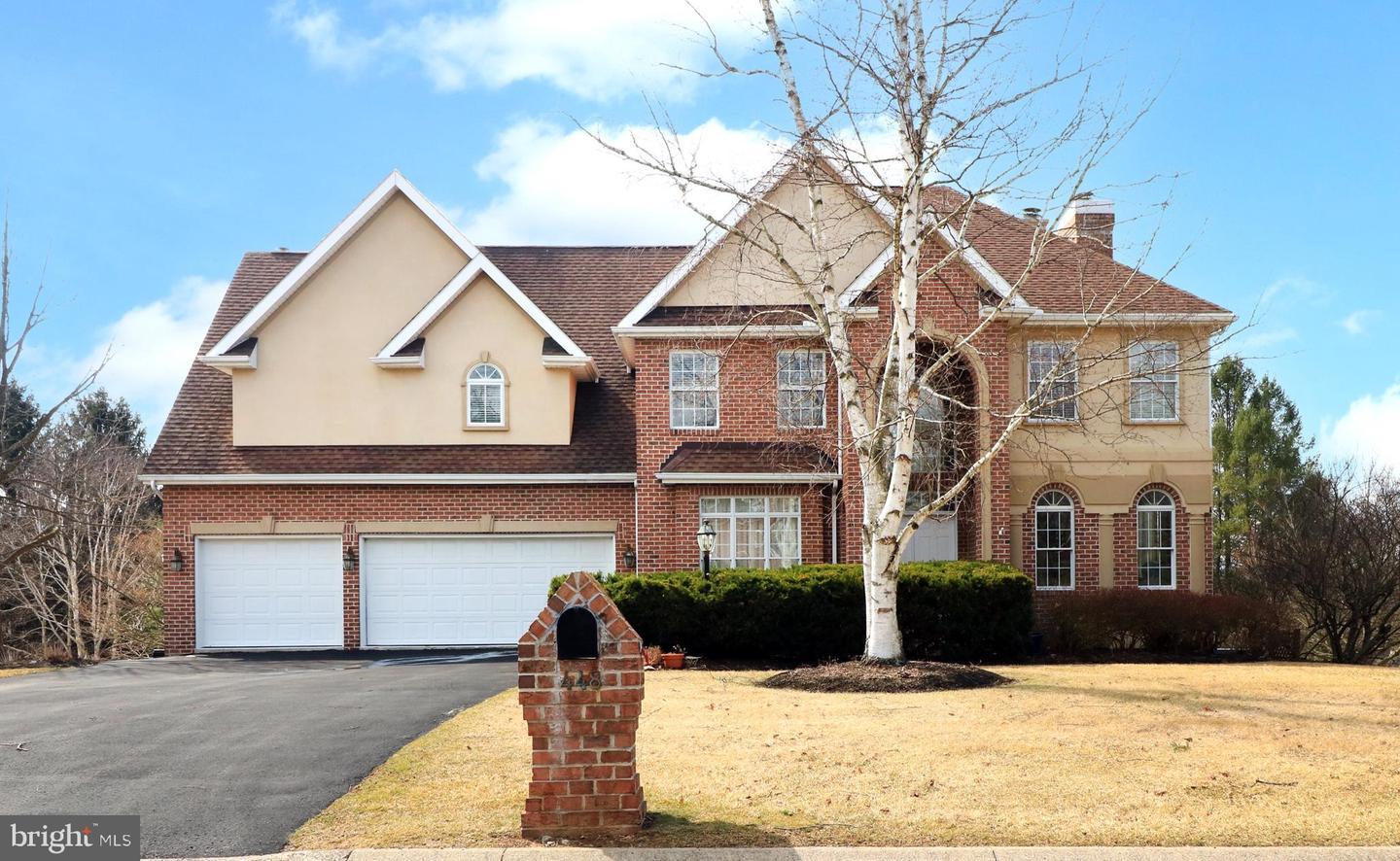 Tulira Ln, State College, PA 16801