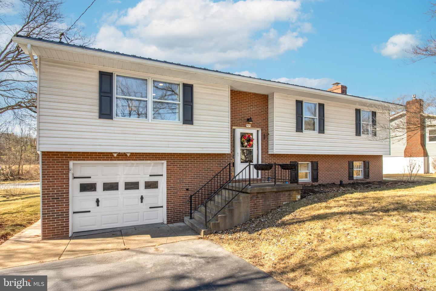 Houserville Rd, State College, PA 16801