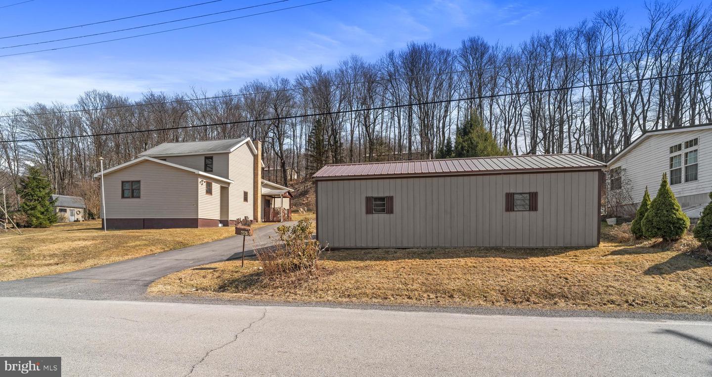 Walnut St, Philipsburg, PA 16866