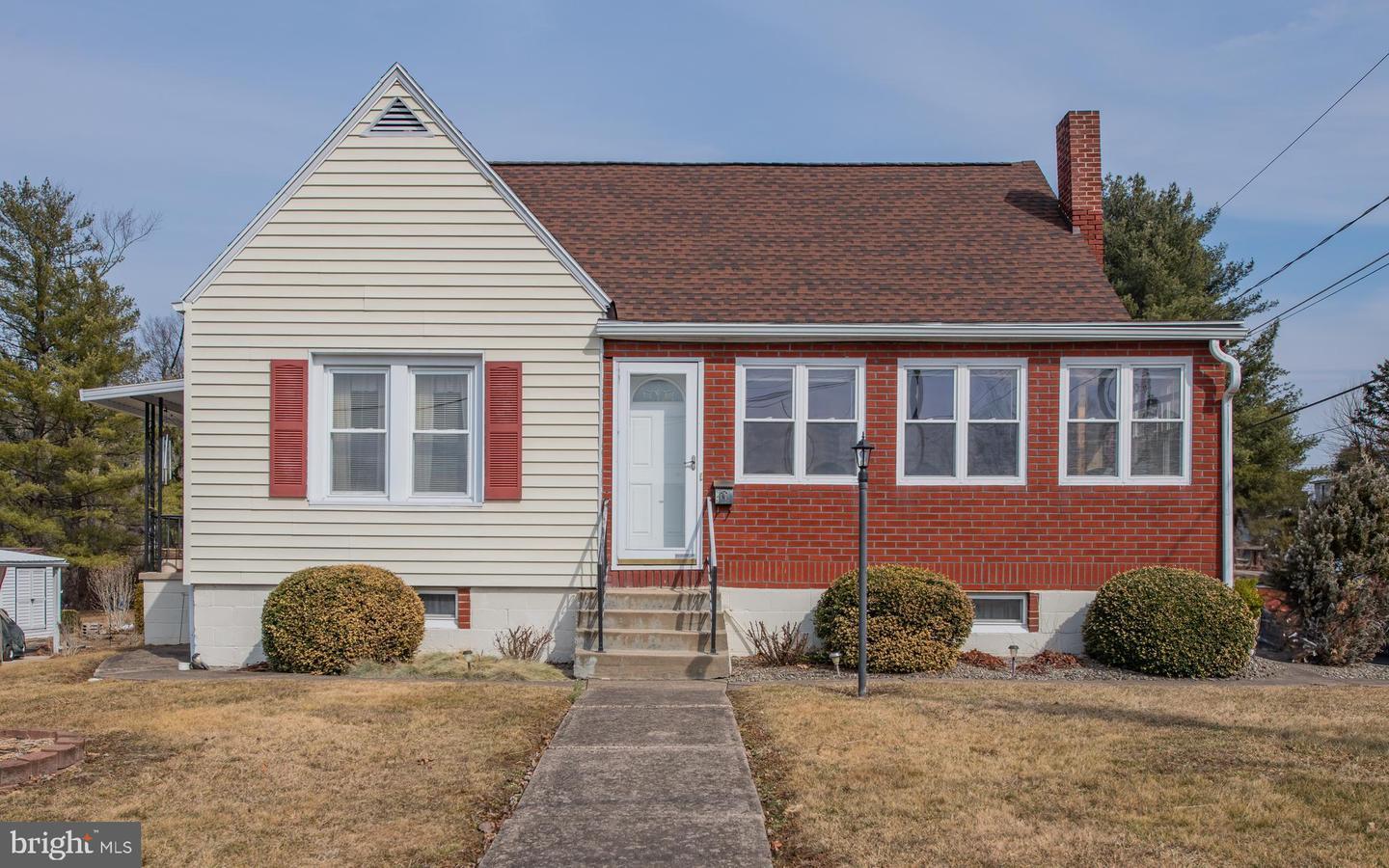 Sturdevant St, Flemington, PA 17745