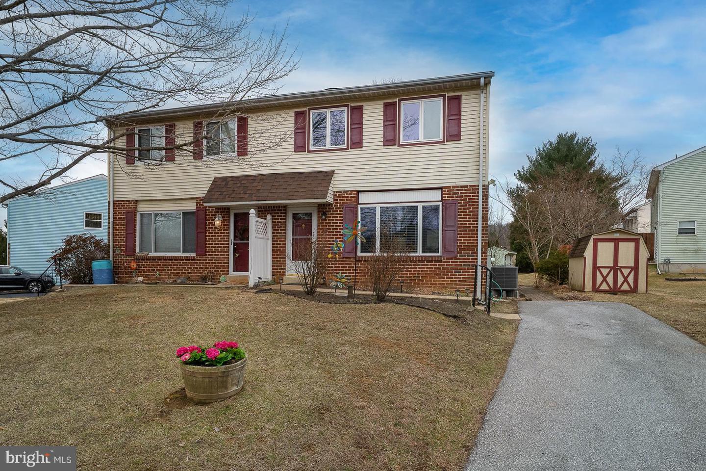 Nancy Ln, Downingtown, PA 19335