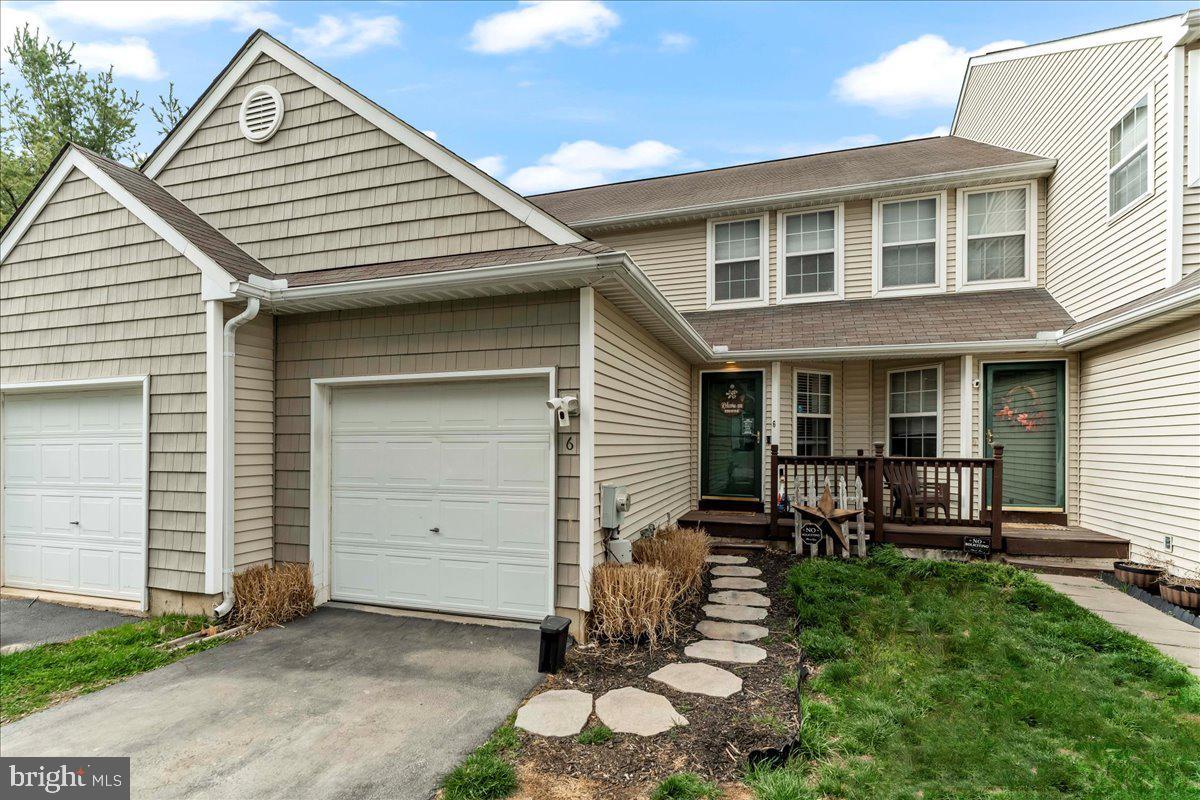 Marc Dr, Coatesville, PA 19320