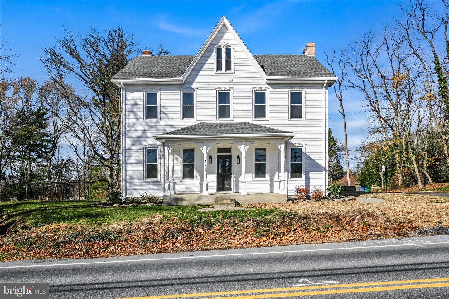 Earl Dr, Harrisburg, PA 17112