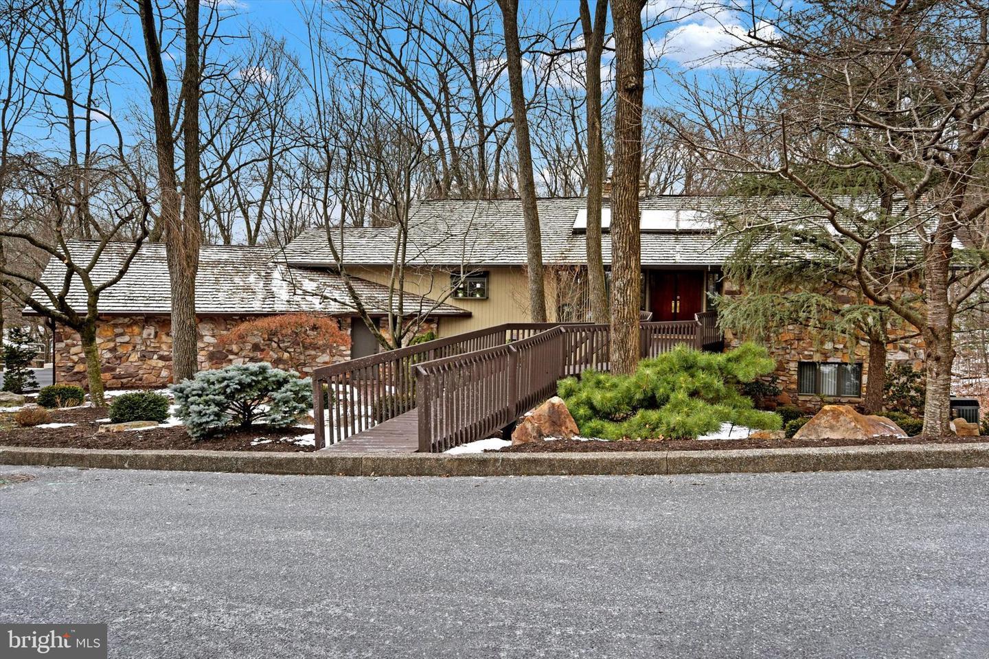 Great Oak Ln, Harrisburg, PA 17110