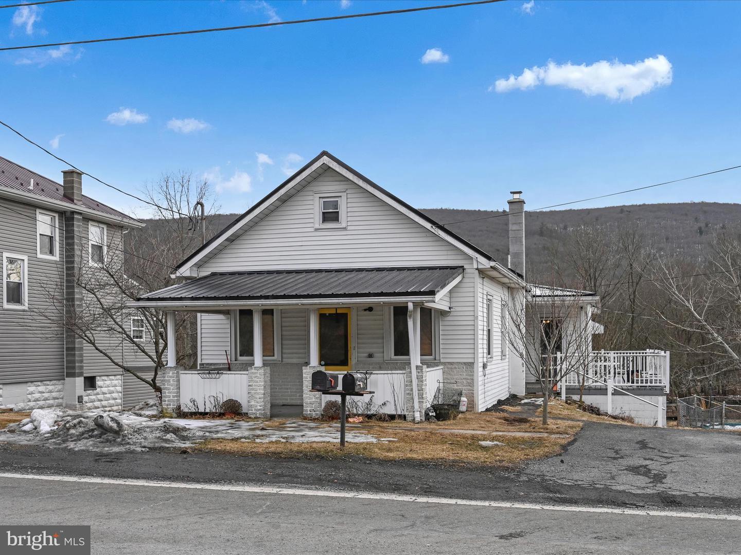 E Market St, Williamstown, PA 17098