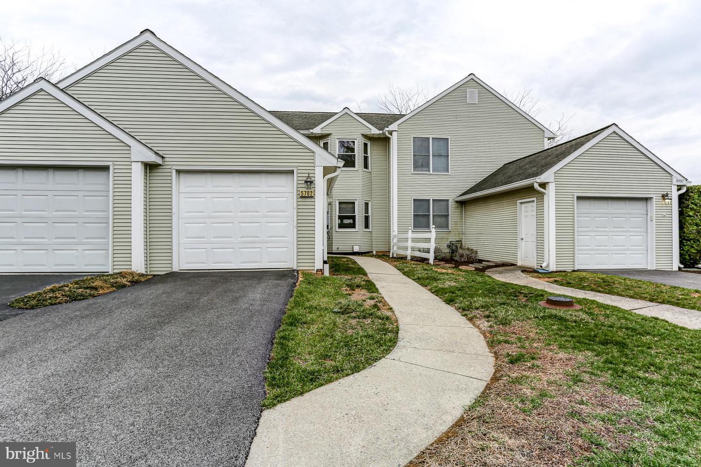 Arklow Dr, Harrisburg, PA 17111