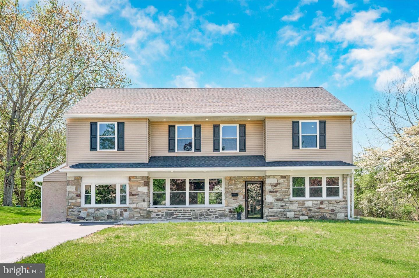 Windsor Cir, Broomall, PA 19008