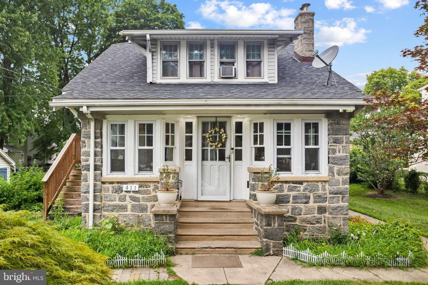 W Magnolia Ave, Aldan, PA 19018