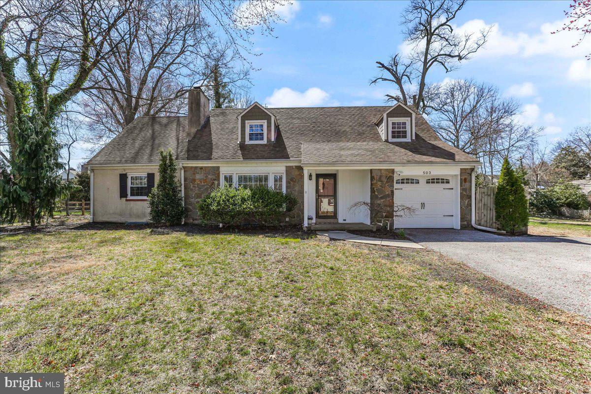 Oakcrest Ln, Wallingford, PA 19086