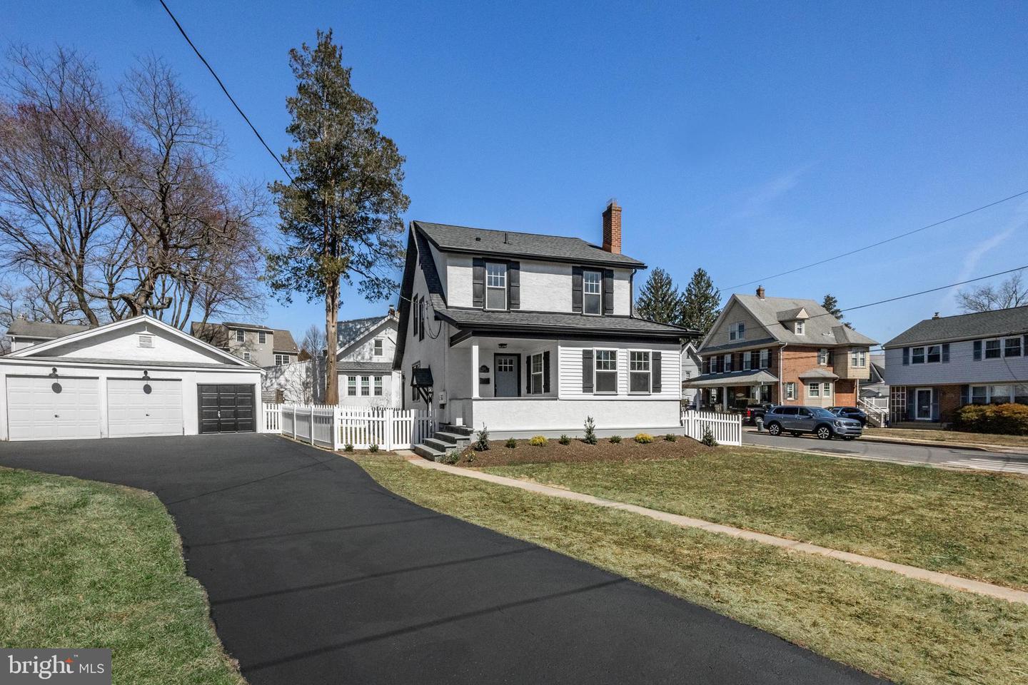 Oxford Rd, Havertown, PA 19083
