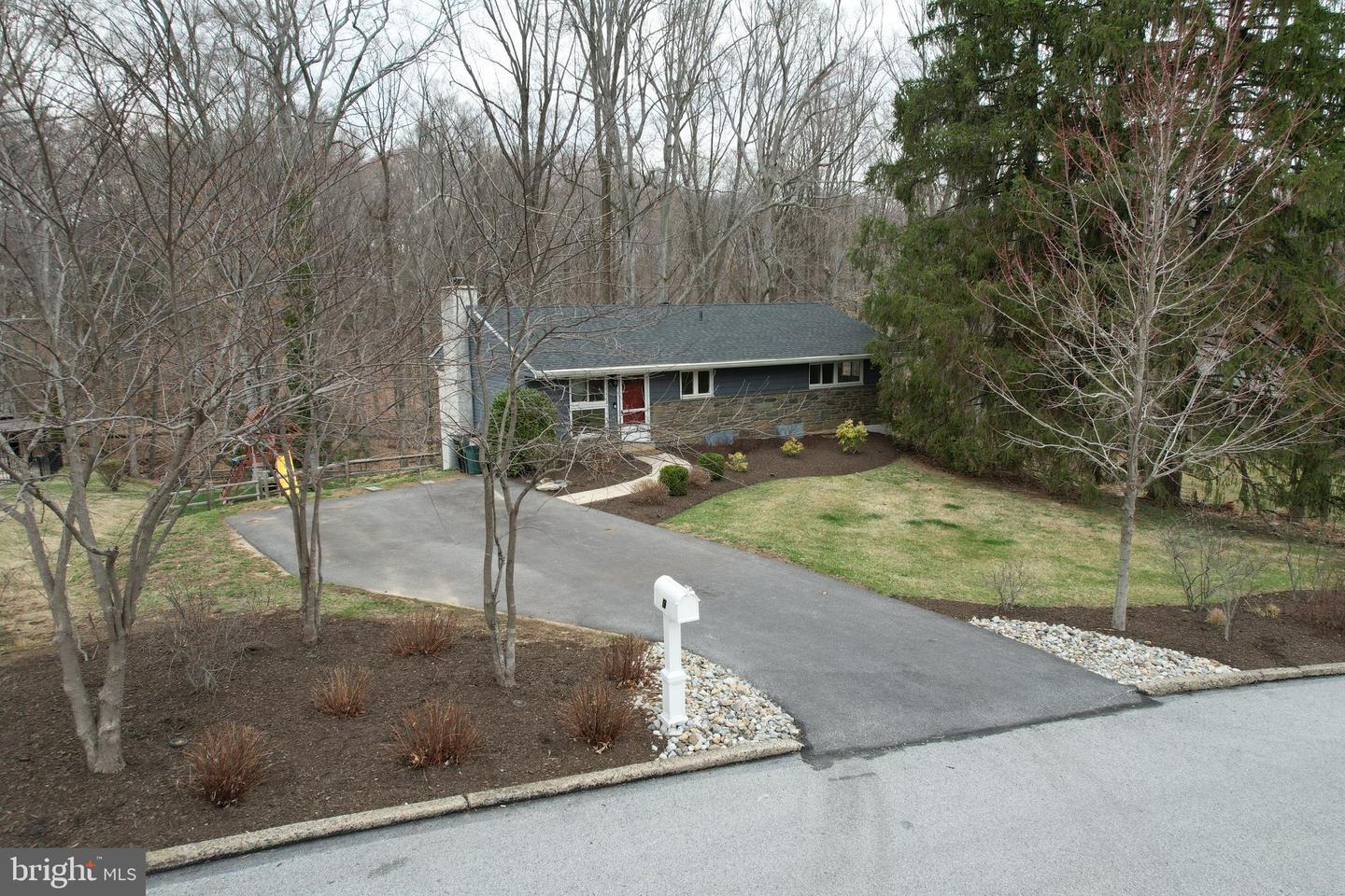 Riddlewood Dr, Media, PA 19063
