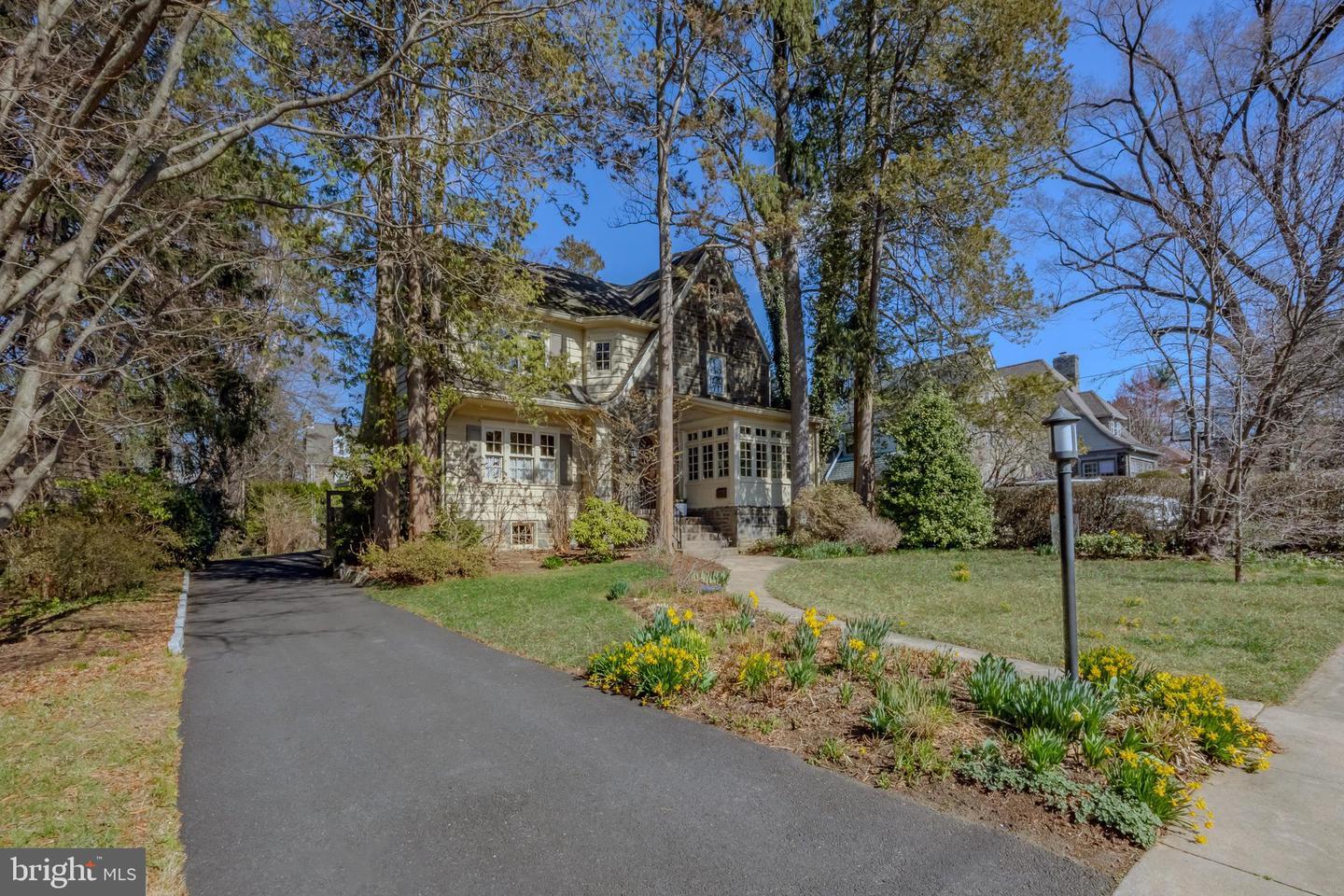 Valley View Rd, Ardmore, PA 19003