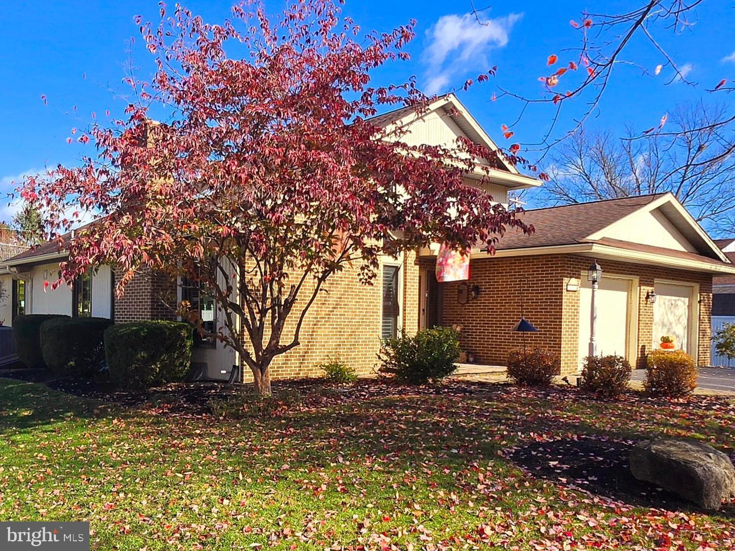 Schoolhouse Ln, Shippensburg, PA 17257