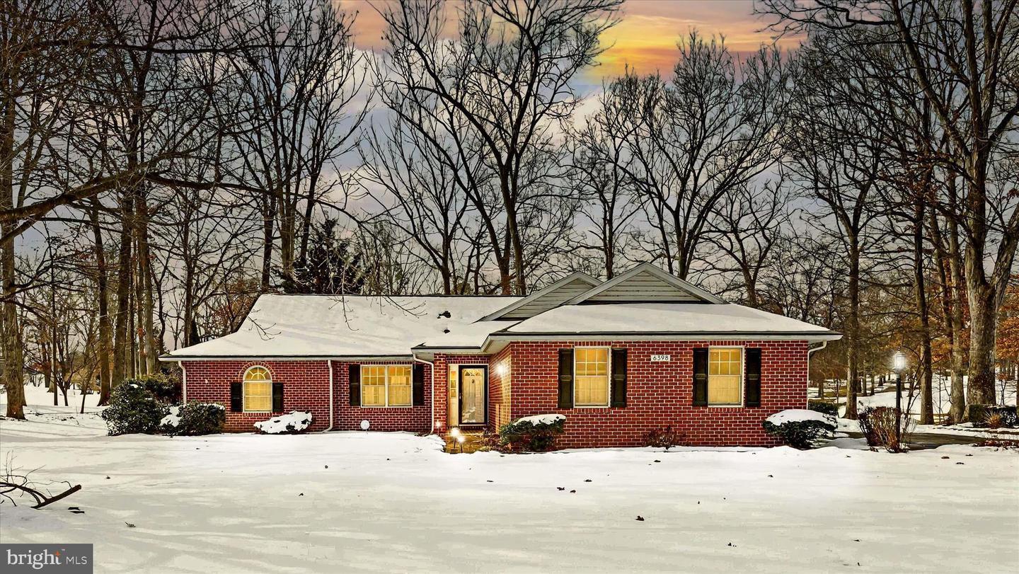 Fairway Dr W, Fayetteville, PA 17222