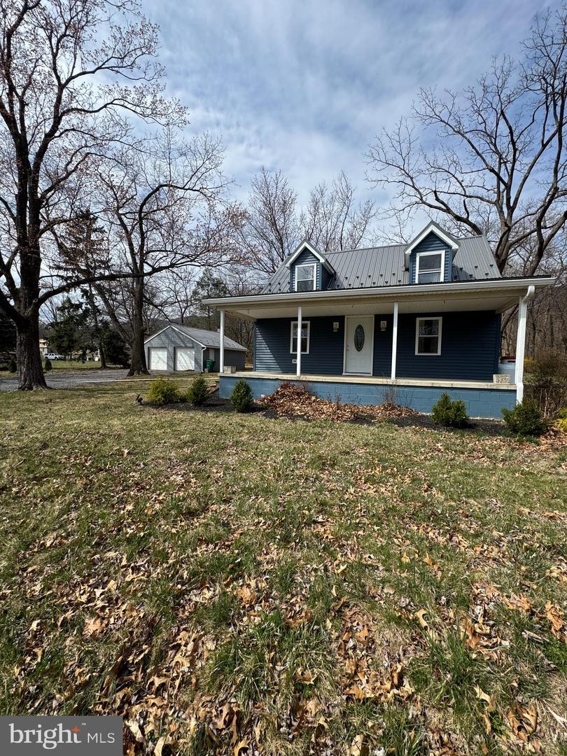 Charlestown Rd, Mercersburg, PA 17236
