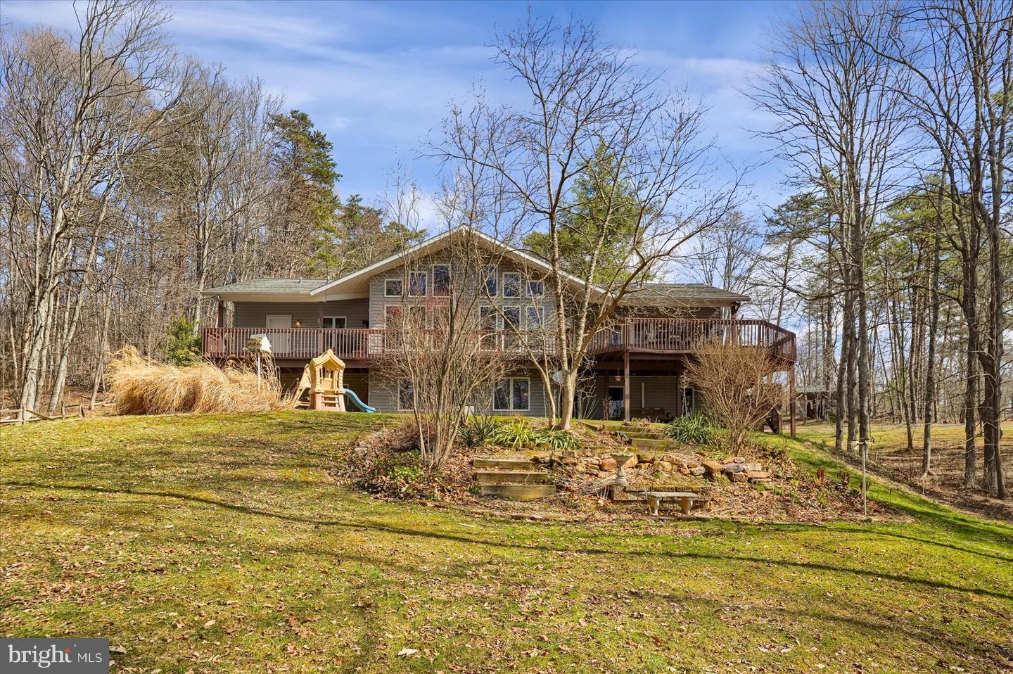 Dogwood Ln, Alexandria, PA 16611