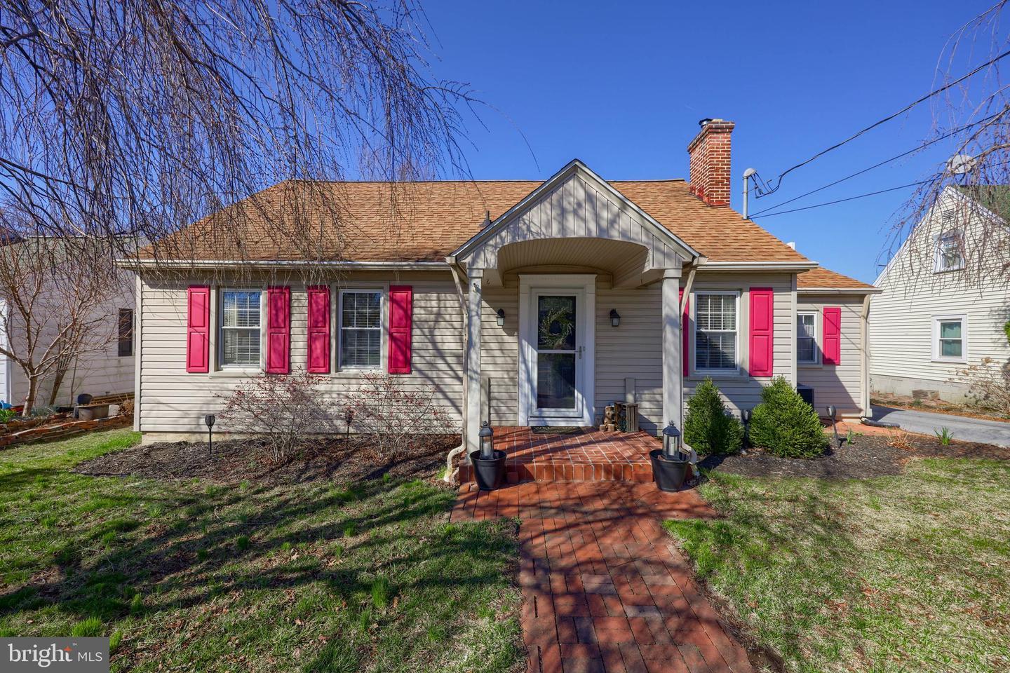 Plymouth Ave, Lancaster, PA 17602