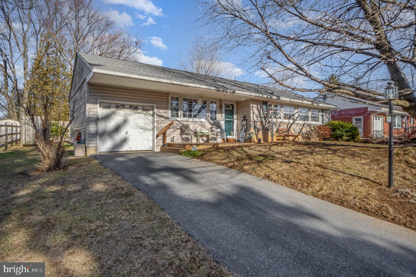 Rome Rd, Lititz, PA 17543