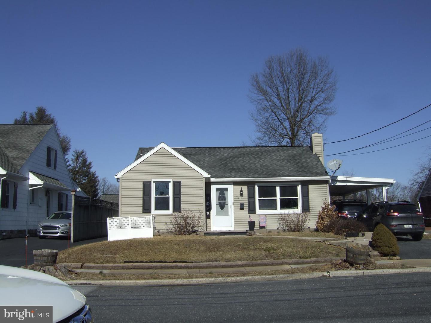 Noble St, Lititz, PA 17543