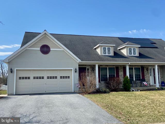 Oak Leaf Dr, Mount Joy, PA 17552