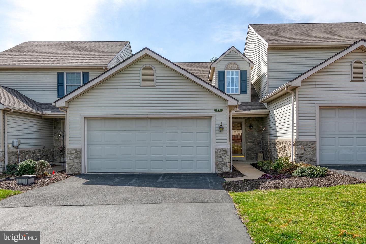 Hill St, Mount Joy, PA 17552