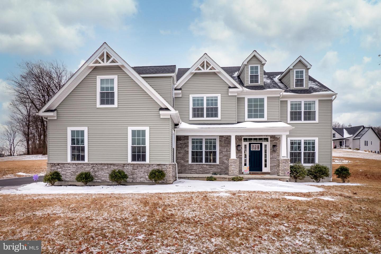 Valley West Dr, Breinigsville, PA 18031