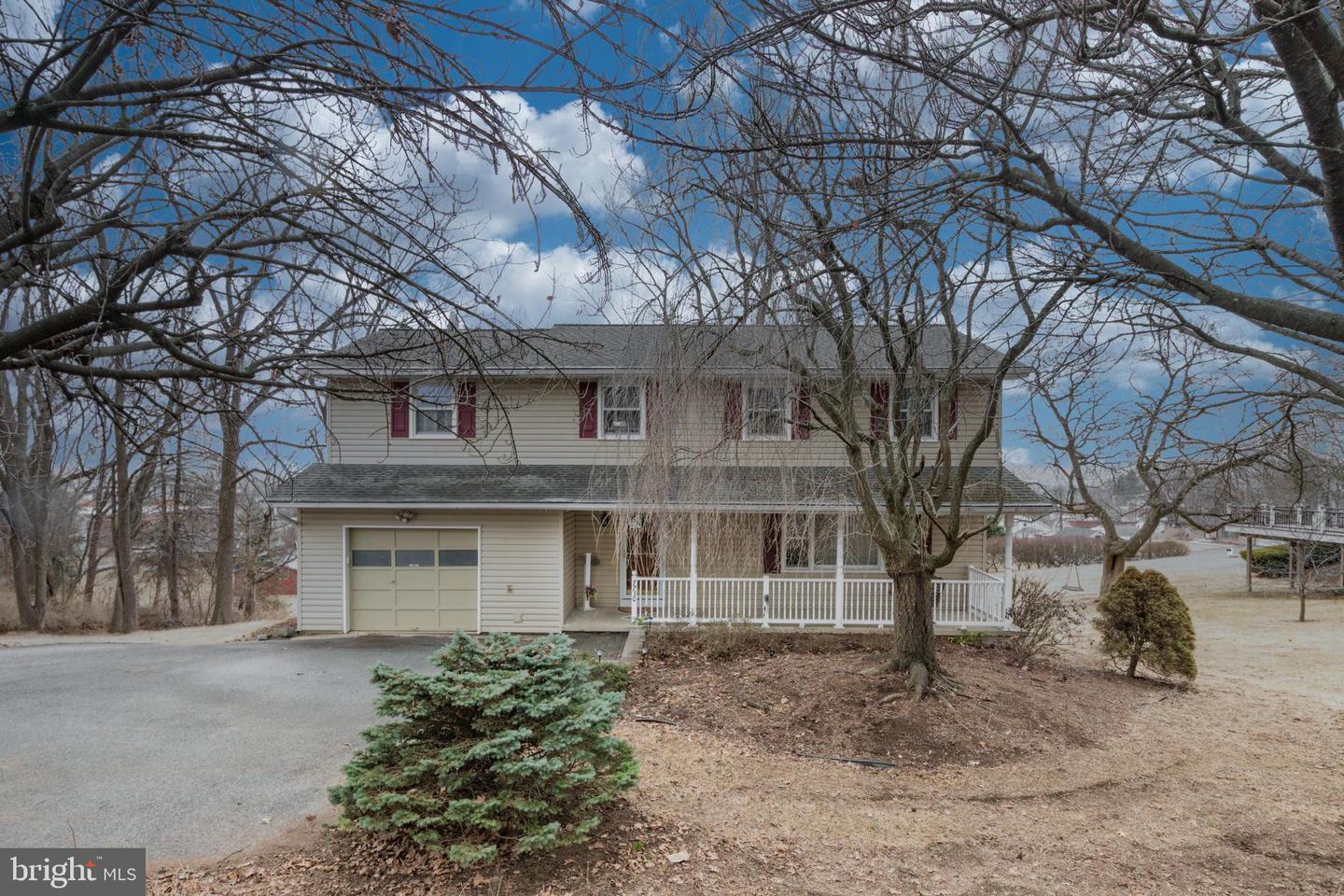 Hill St, Fogelsville, PA 18051