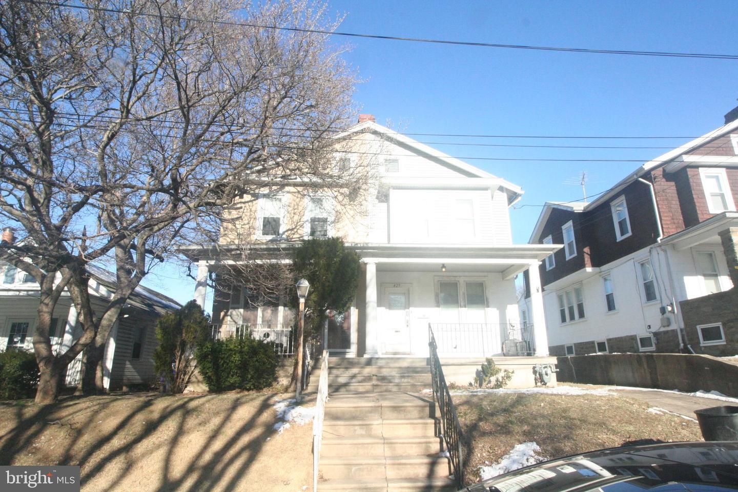 Jefferson Ave, Cheltenham, PA 19012