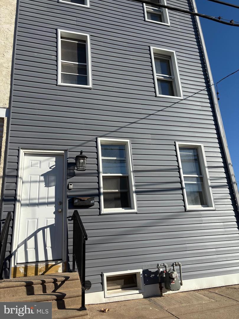 W Front St, Bridgeport, PA 19405
